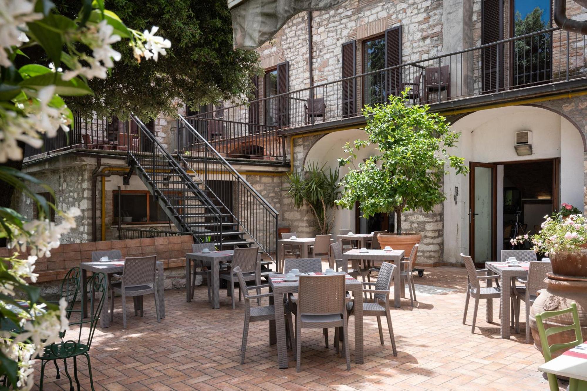 Hotel San Marco Γκούμπιο Εξωτερικό φωτογραφία