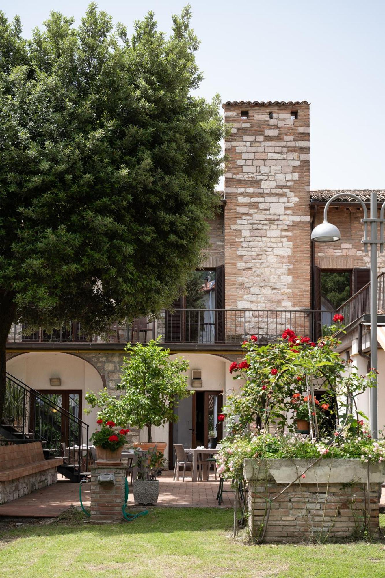 Hotel San Marco Γκούμπιο Εξωτερικό φωτογραφία